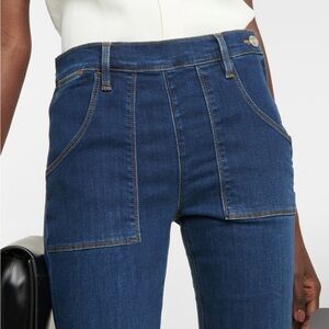 Frame Denim 
Le Flare de Francoise high rise raw hem 
Size 28